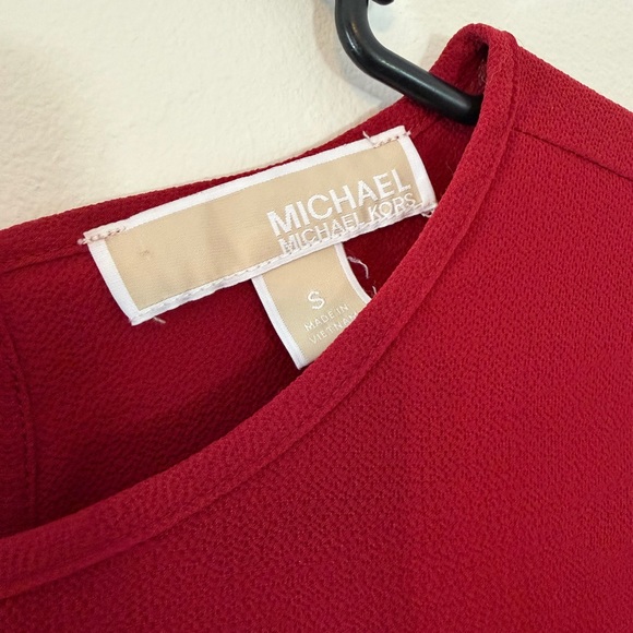 🌟Michael Kors Red Blouse - Picture 3 of 7